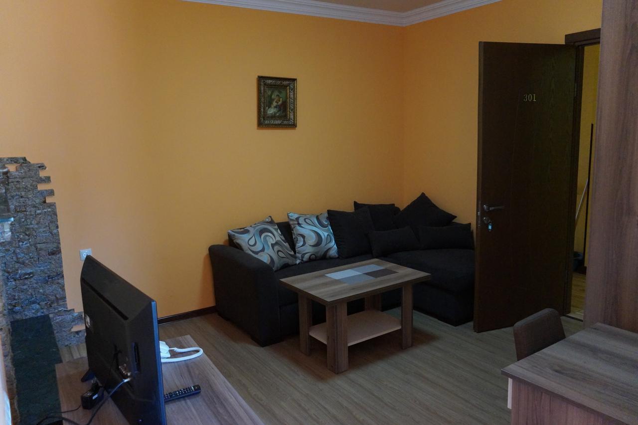 Villa Qero Μπατούμι Εξωτερικό φωτογραφία